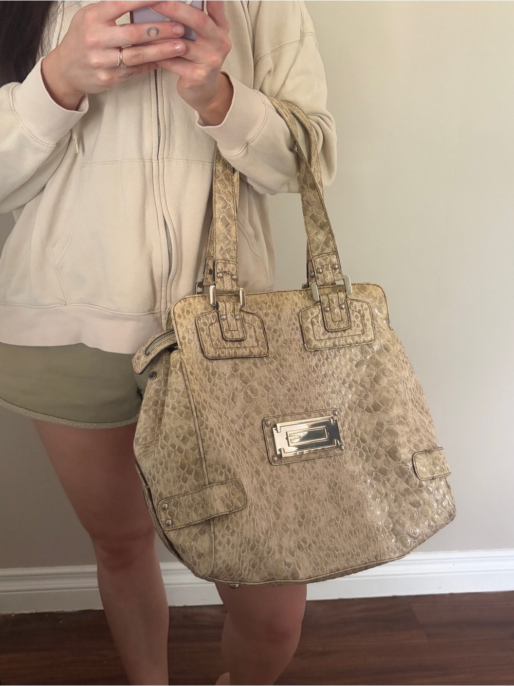 Y2K Guess cream faux croc leather large tote purse - Picture 3 of 16